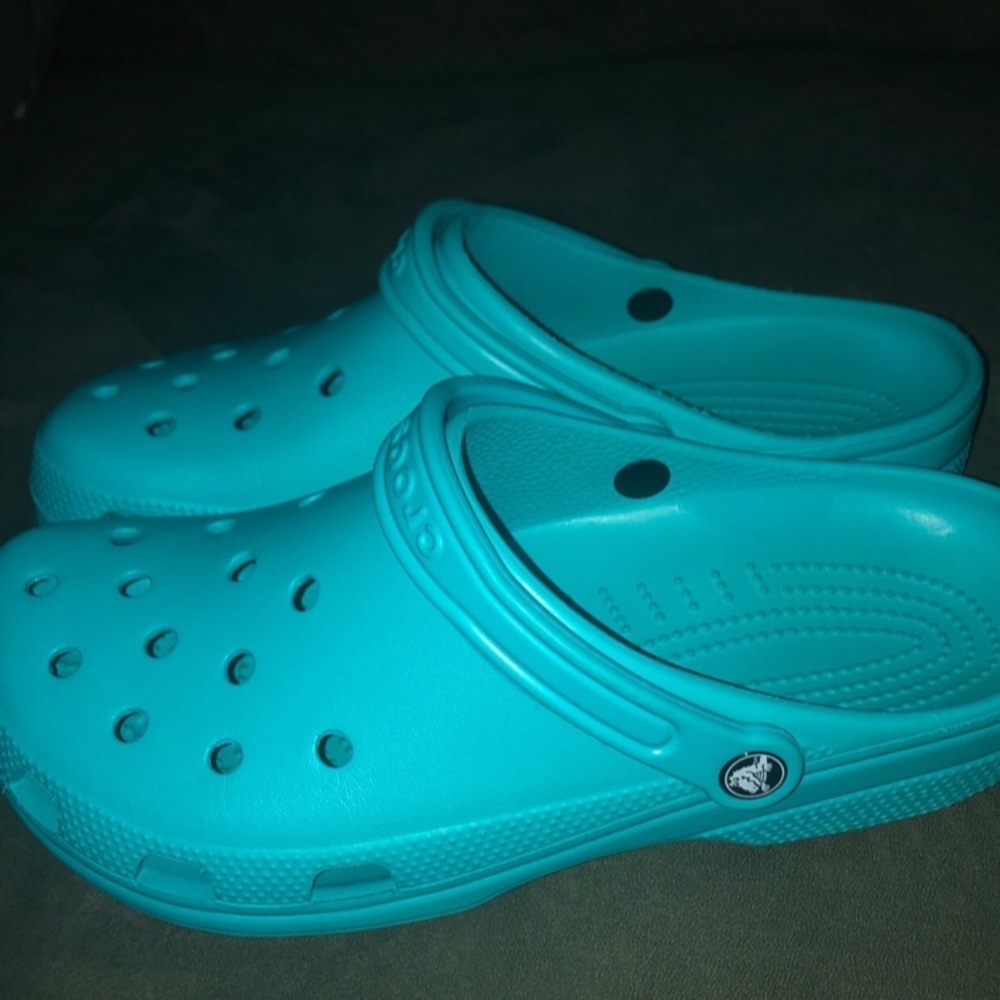 Mens and wemons crocs